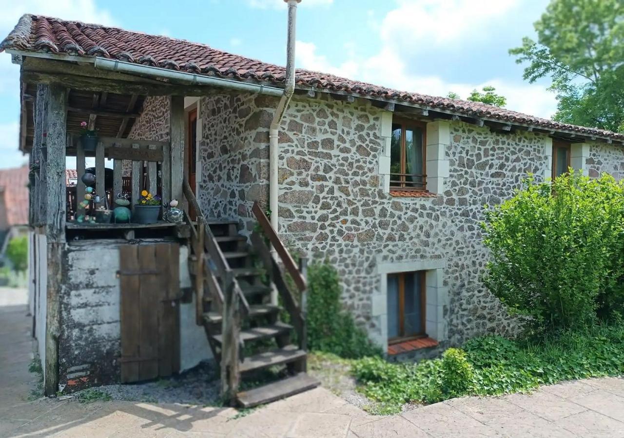 Tranquille Vienne Gites A Chirac Dept Charente Buitenkant foto