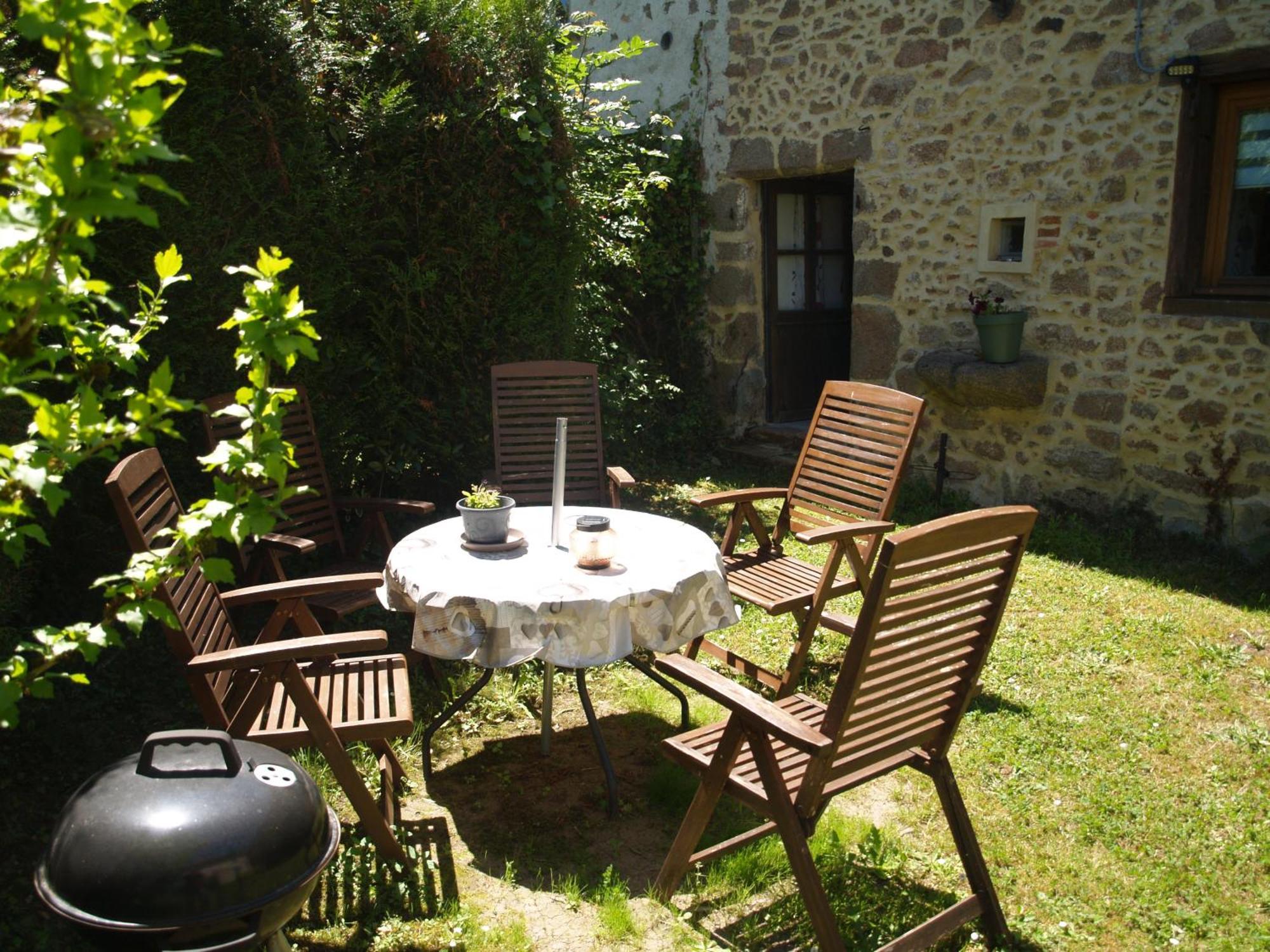 Tranquille Vienne Gites A Chirac Dept Charente Buitenkant foto