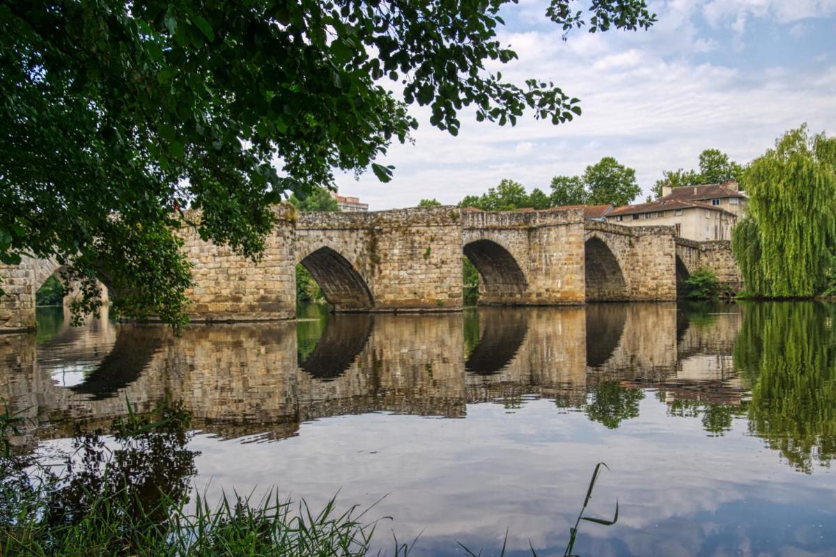 Tranquille Vienne Gites A Chirac Dept Charente Buitenkant foto